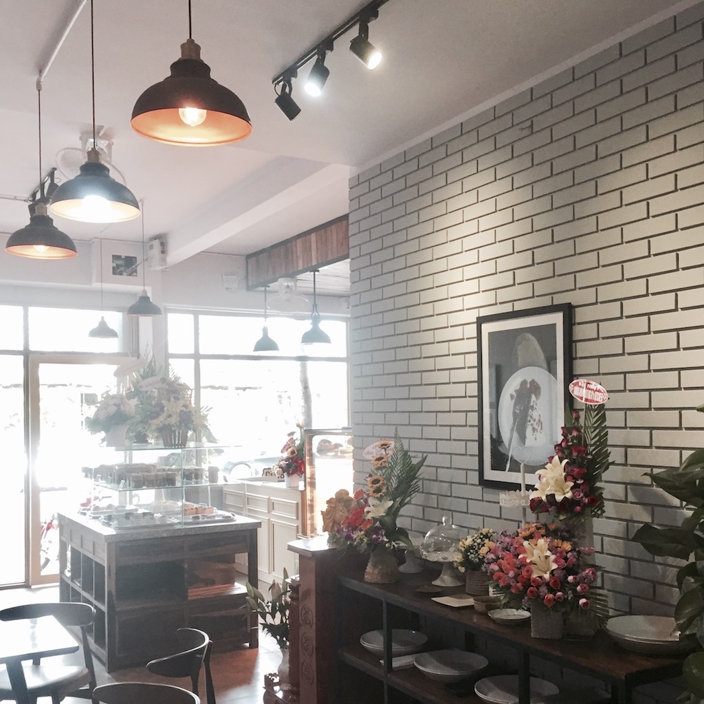 UNIZ Thiết kế kiến trúc nội thất Buôn Ma Thuột. Nội thất cafe, nhà hàng, văn phòng, showroom, khách sạn.